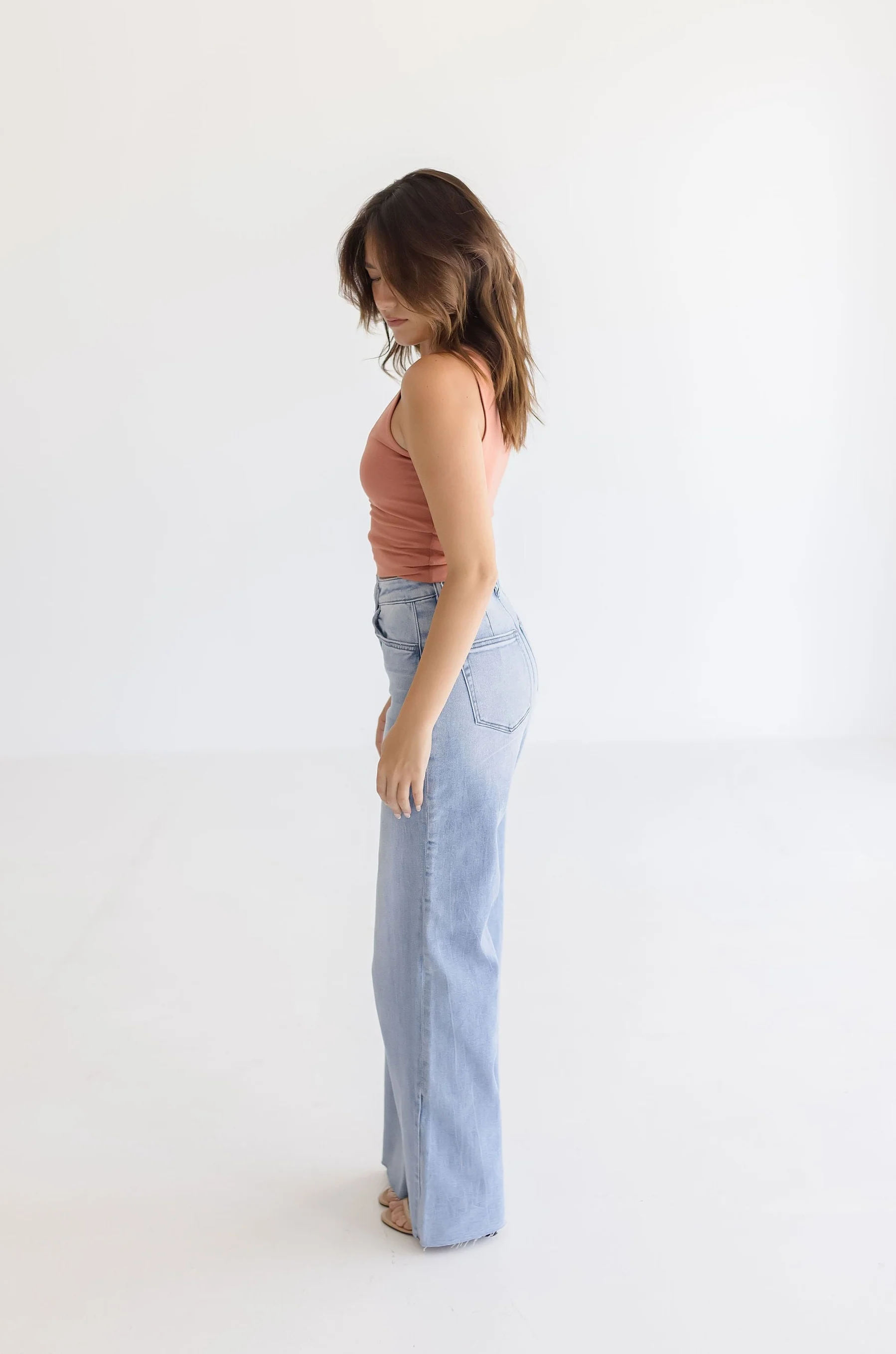 Leighton Sleeveless V Neck Crop Top Dusty Rose