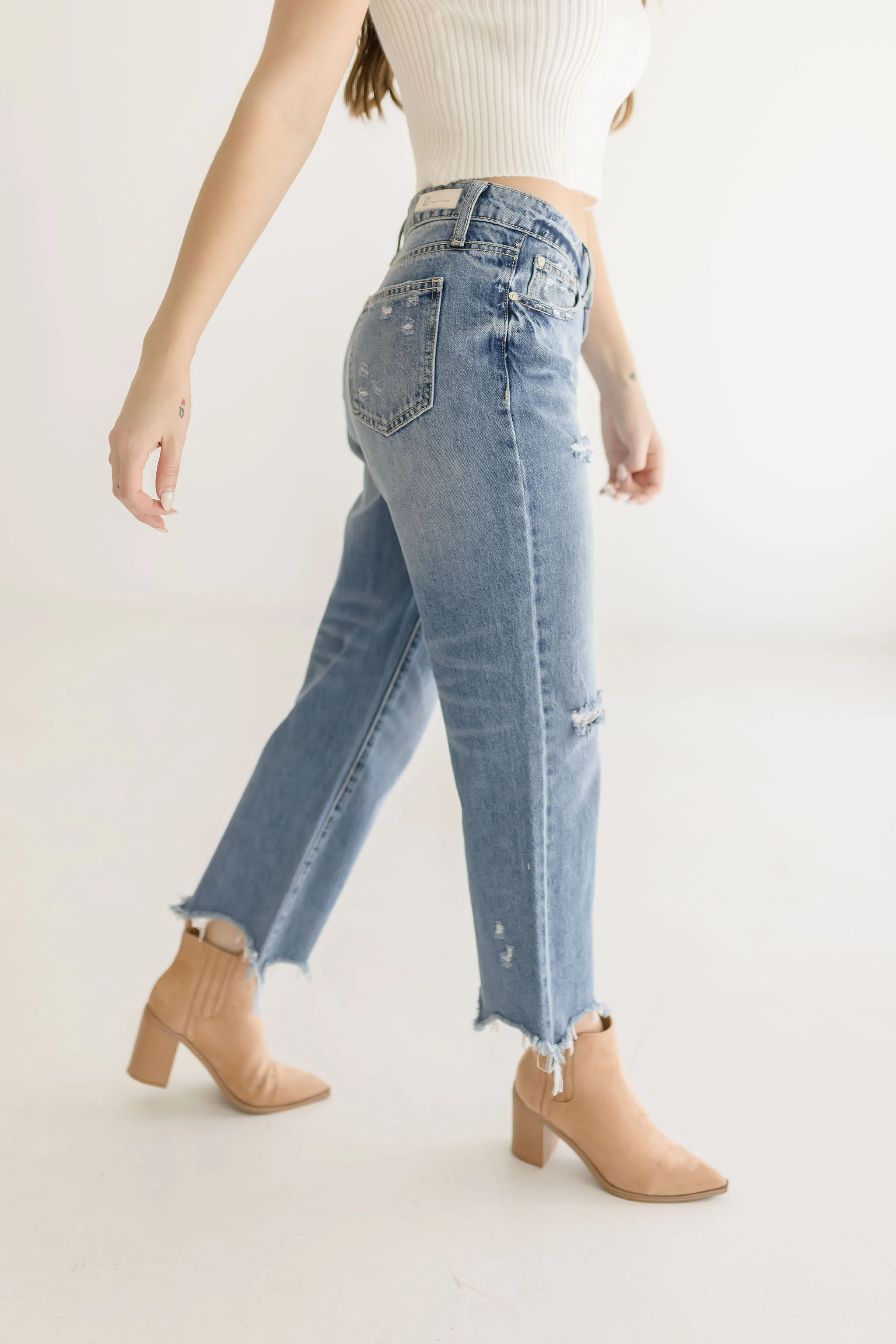 Anna High Rise Distressed Jeans Medium Wash