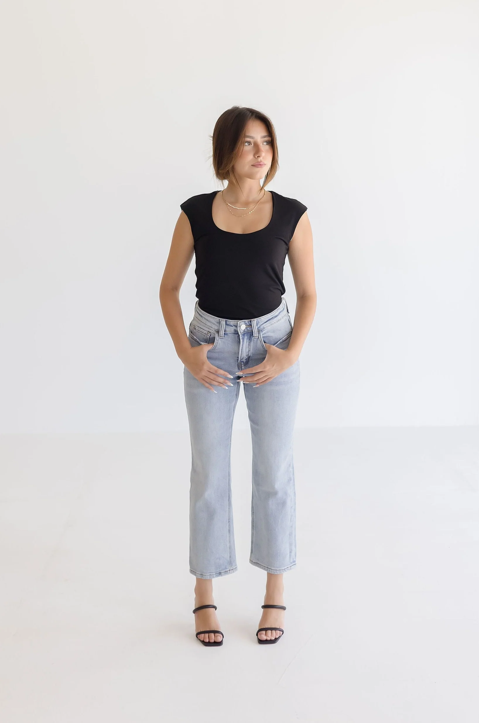 Abbi Cap Sleeve Scoop Neck Top Black