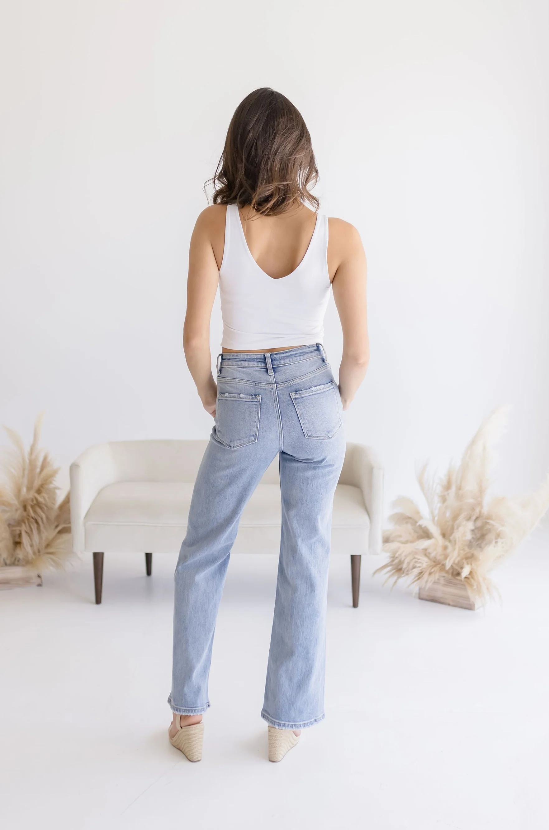 Leighton Sleeveless V Neck Crop Top White