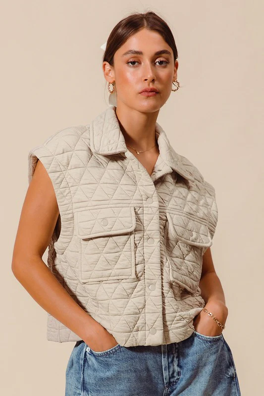 Waitlist 9/8 ♥ Janine Sleeveless Button Down Quilted Vest Nude