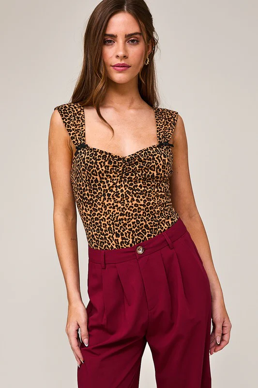 Waitlist 9/4 ♥ Rosie Sleeveless Ribbon Trim Leopard Print Bodysuit Brown