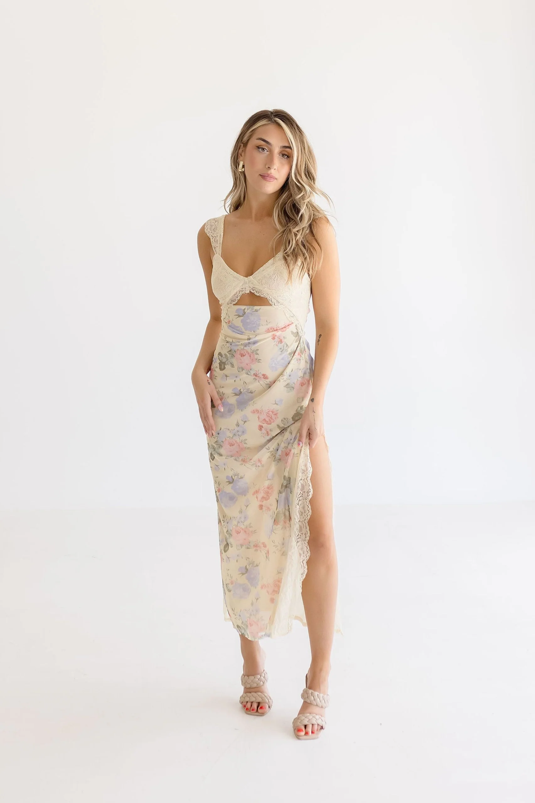 Wilder Floral Print Lace Trim  Maxi Dress Cream