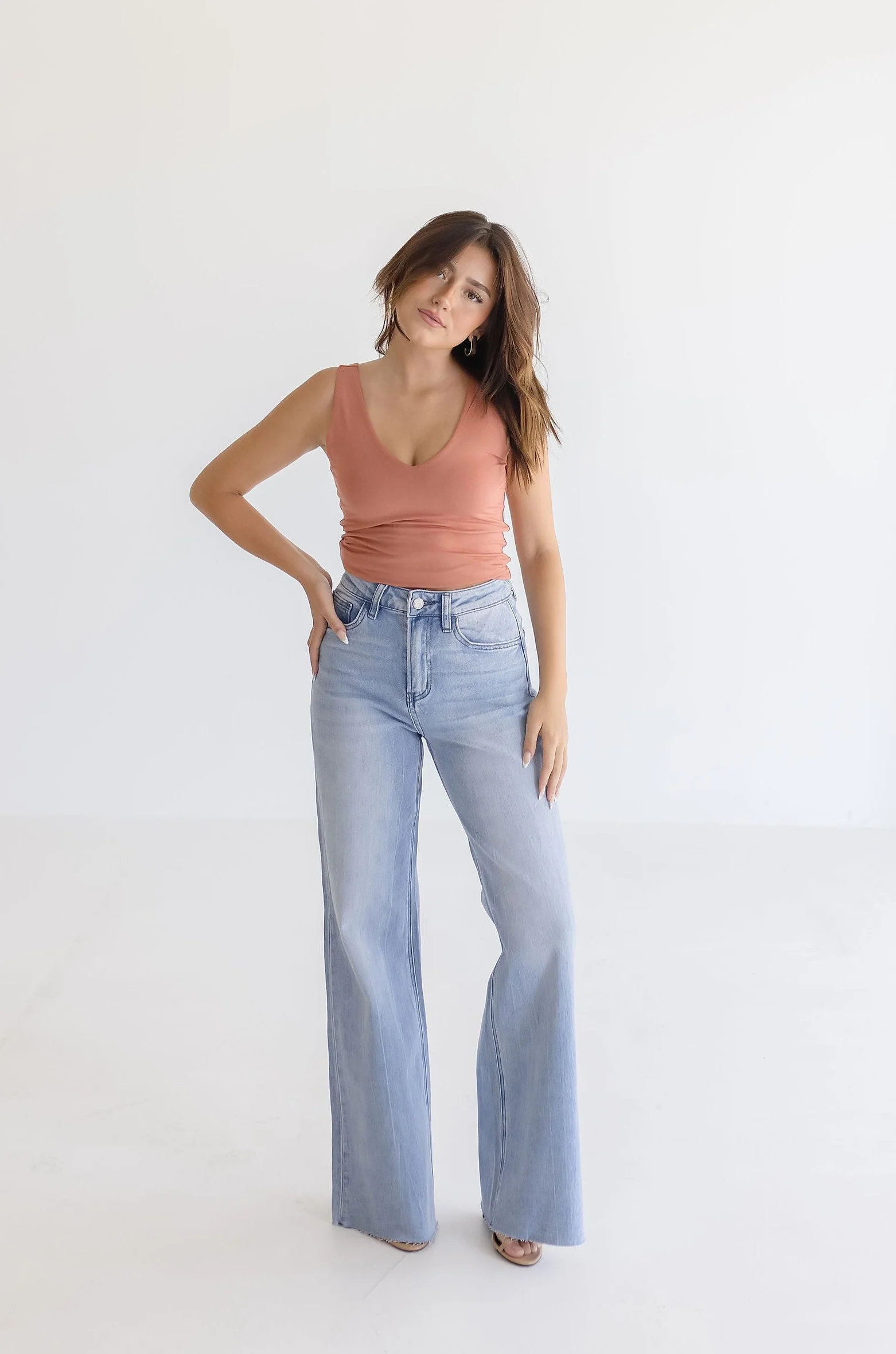 Leighton Sleeveless V Neck Crop Top Dusty Rose