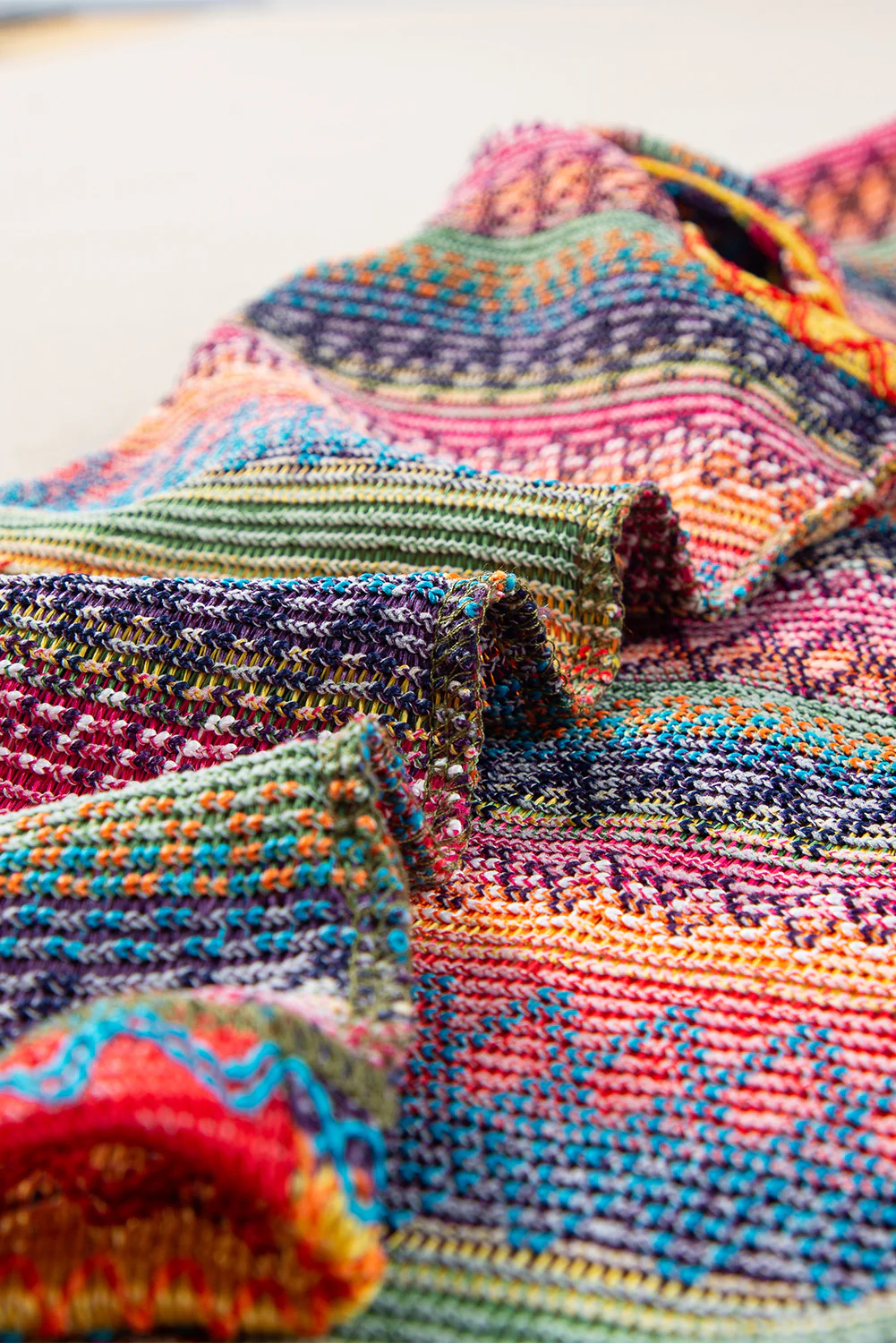 Light Blue Ethnic Wavy Pattern Round Neck Sleeveless Top