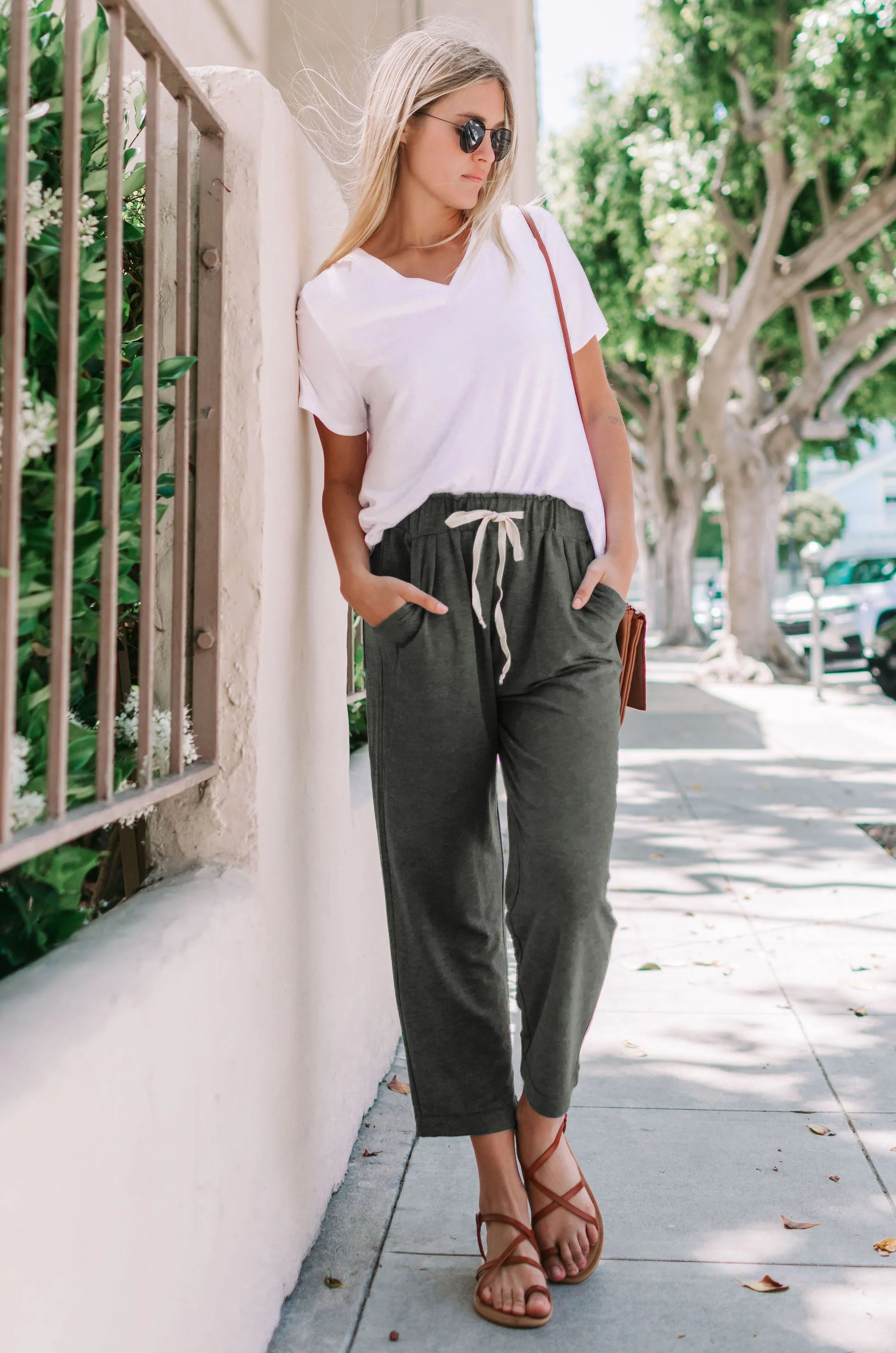 Solid Elastic Breathable Waist Cropped Lounge Pant