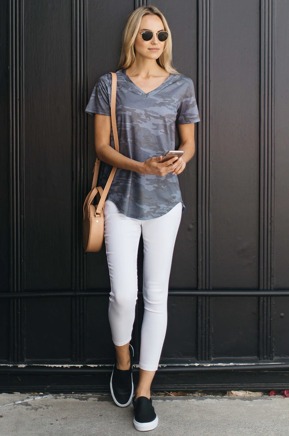 Amaryllis Tee (Prints)