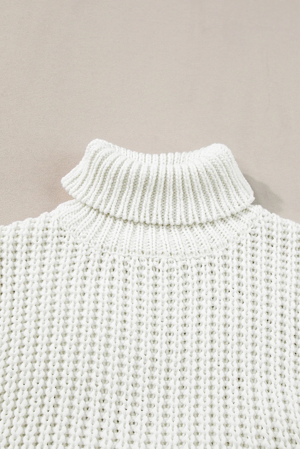 Turtleneck Knitted Slit Hem Sweater Vest