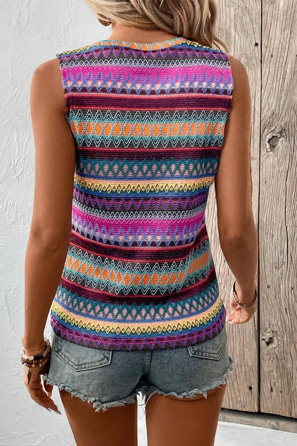 Light Blue Ethnic Wavy Pattern Round Neck Sleeveless Top