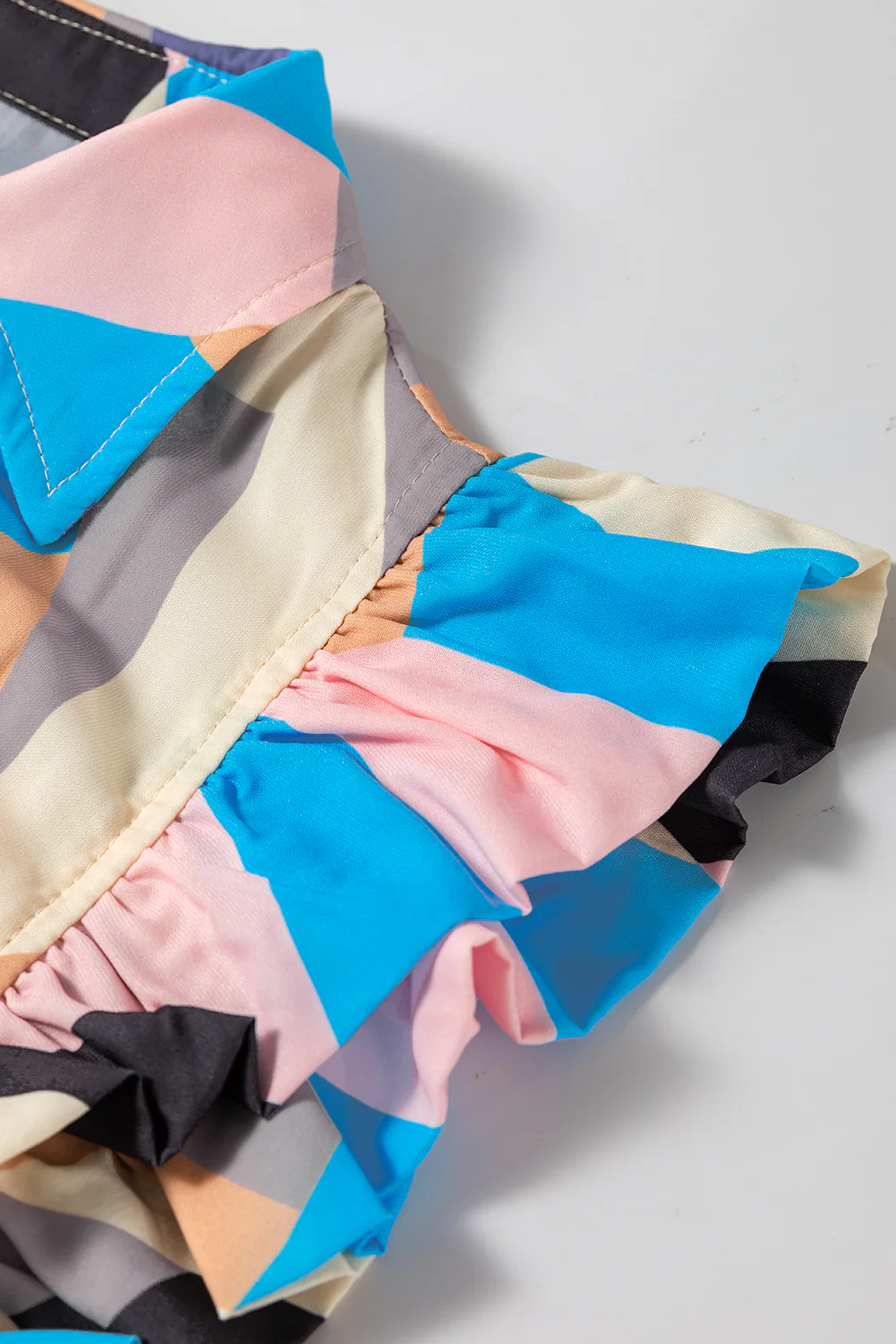 Geometric Print Ruffled Cap Sleeve Collared Mini Dress