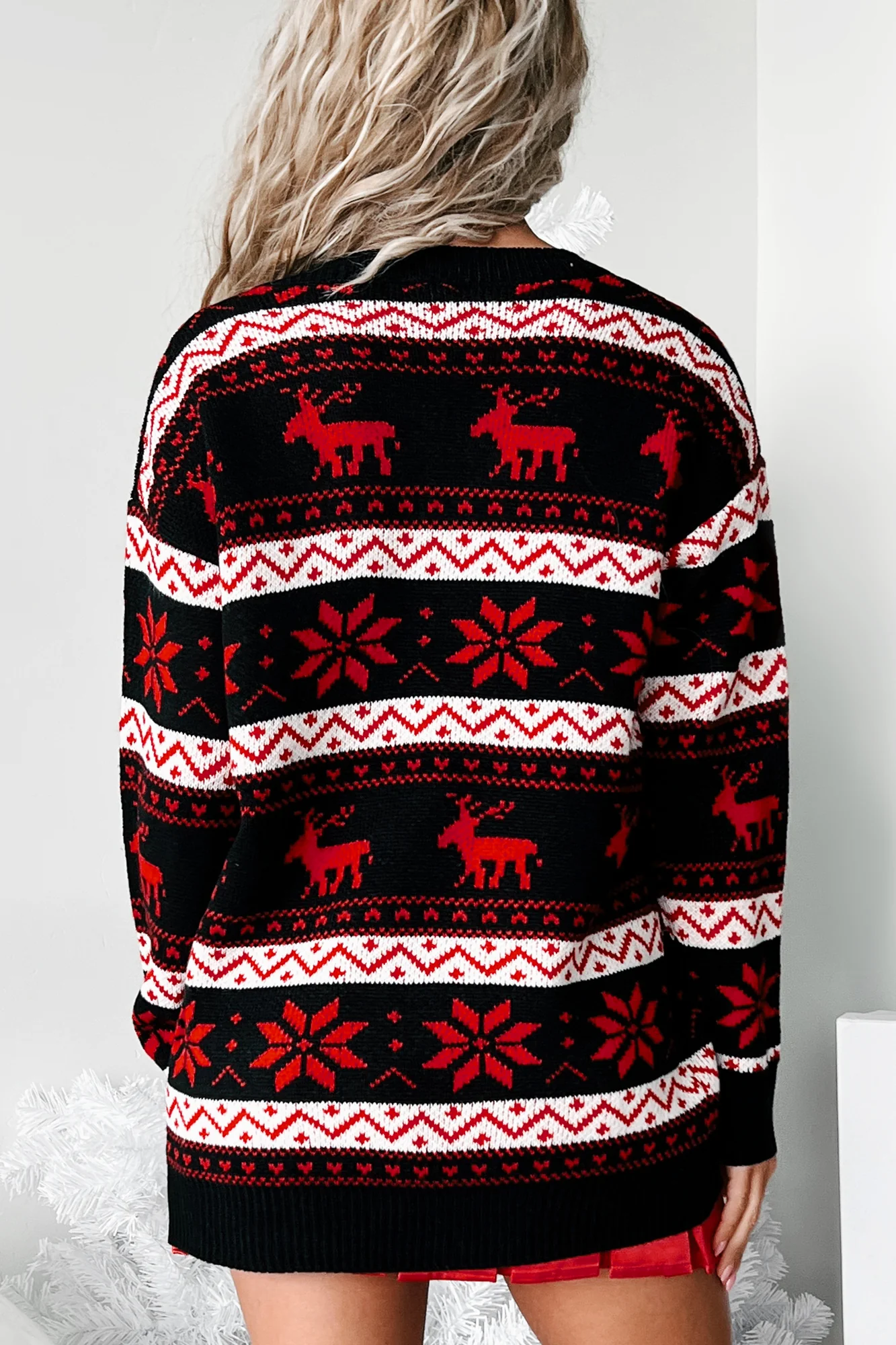 Yule Tidings V-Neck Holiday Sweater (Black)