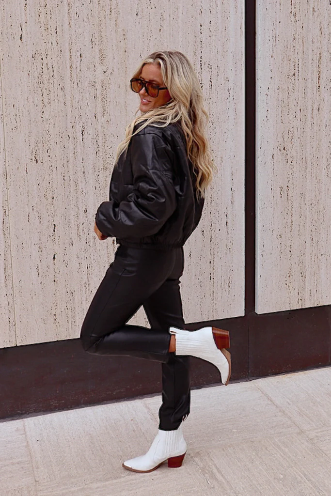 Vail Puffer Jacket - Black