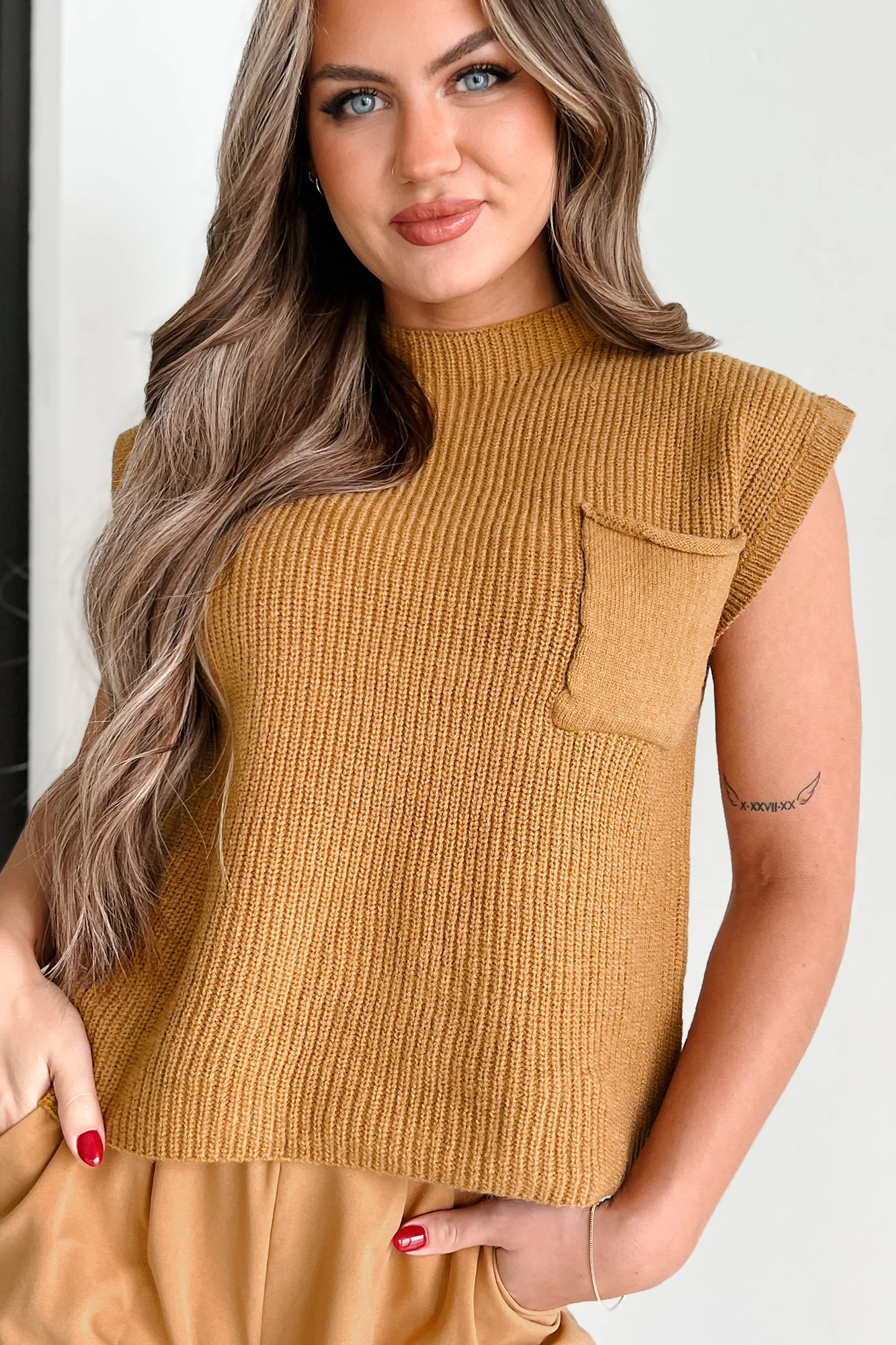 New Concepts Two-Piece Lounge Set (Brown)