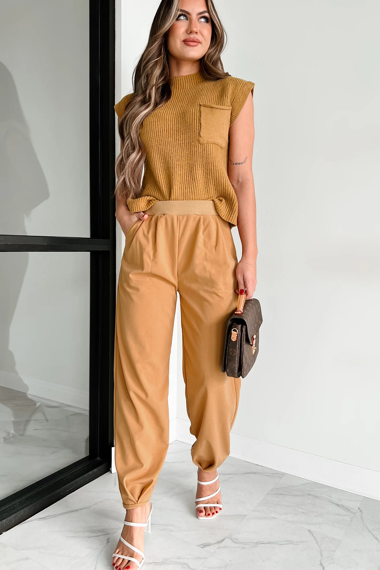 New Concepts Two-Piece Lounge Set (Brown)