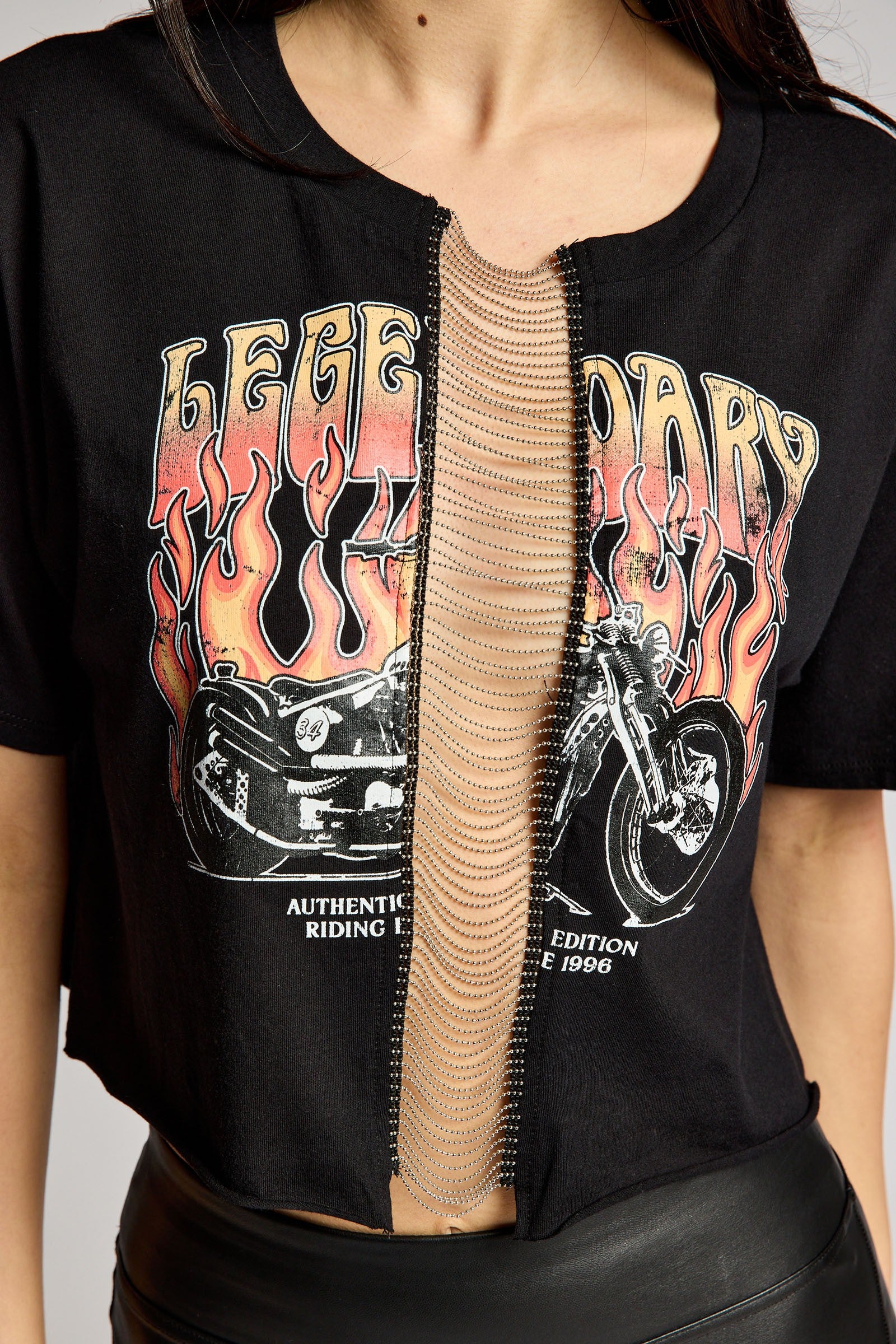 Legendary Chain Middle Crop