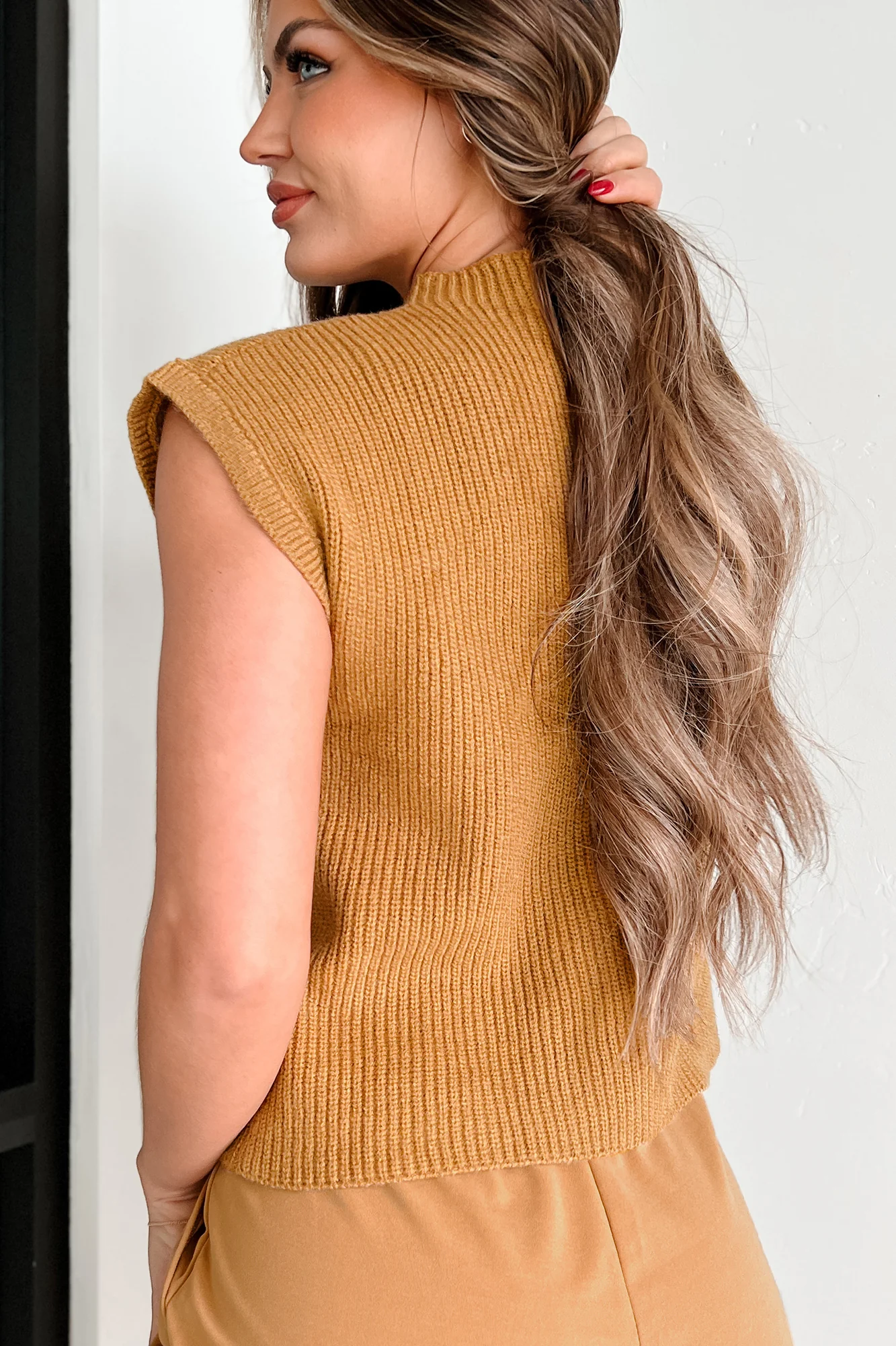 New Concepts Two-Piece Lounge Set (Brown)