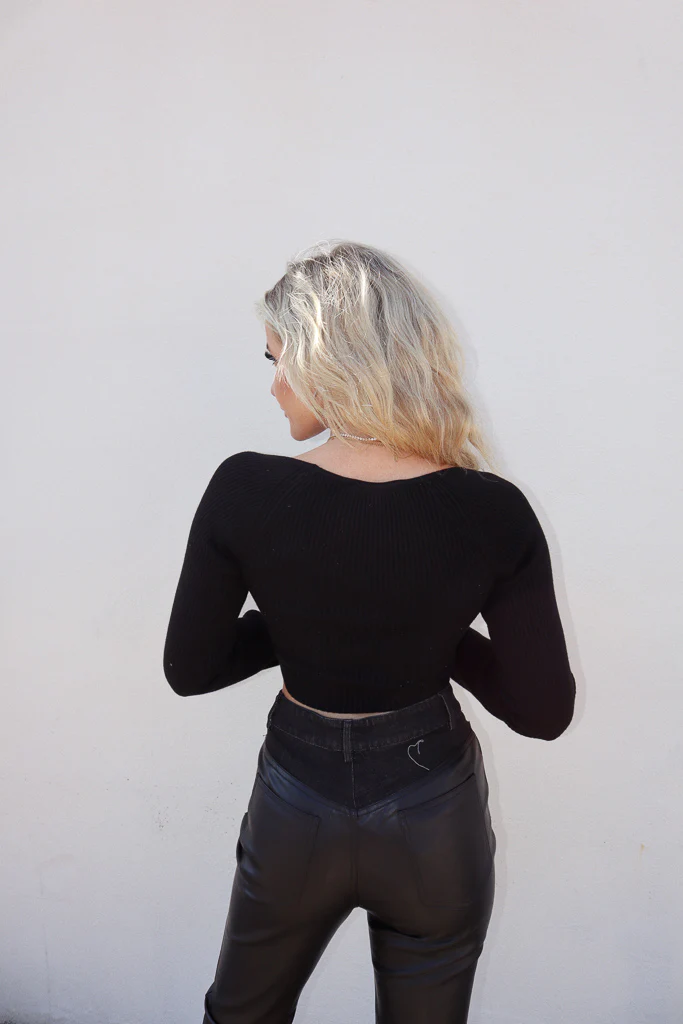 Mia Square Neck Long Sleeve