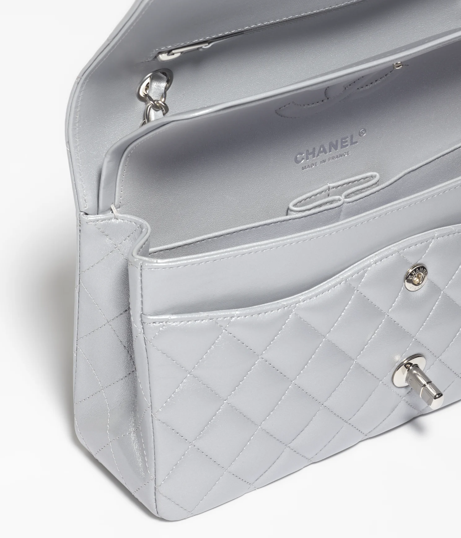 CLASSIC HANDBAG Pearly Lambskin & Silver-Tone Metal