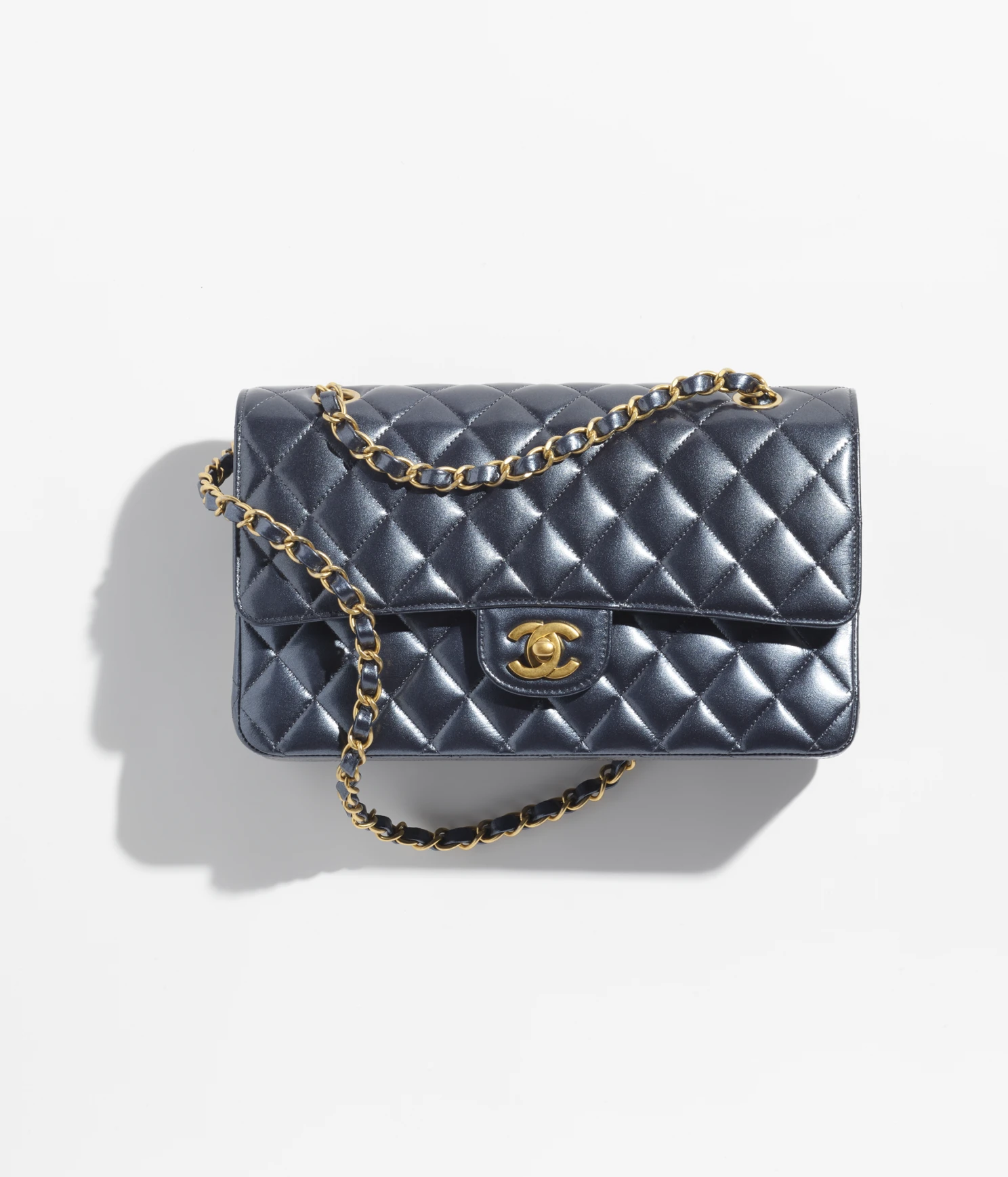 CLASSIC HANDBAG Metallic Calfskin & Gold Metal Navy Blue