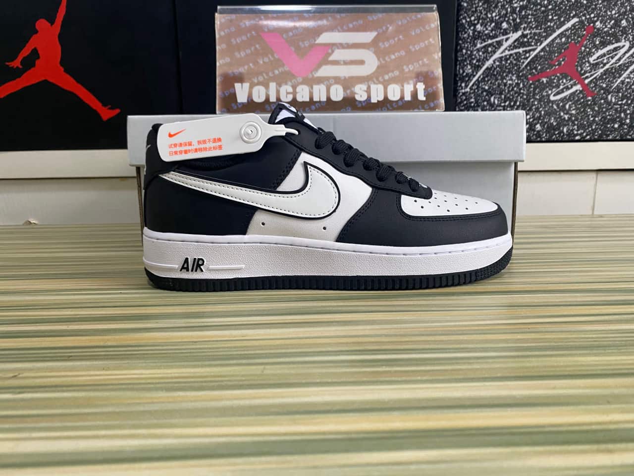 Air Force 1 Low '07 White Swoosh Panda DV0788-001