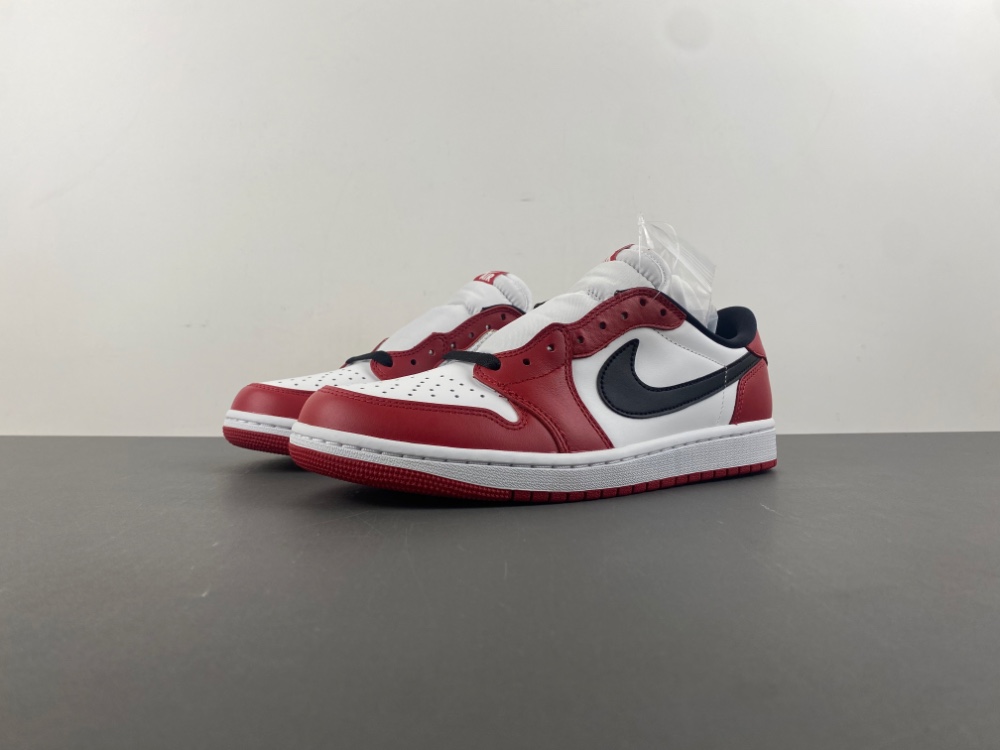 Air Jordan 1 Low OG “Chicago”