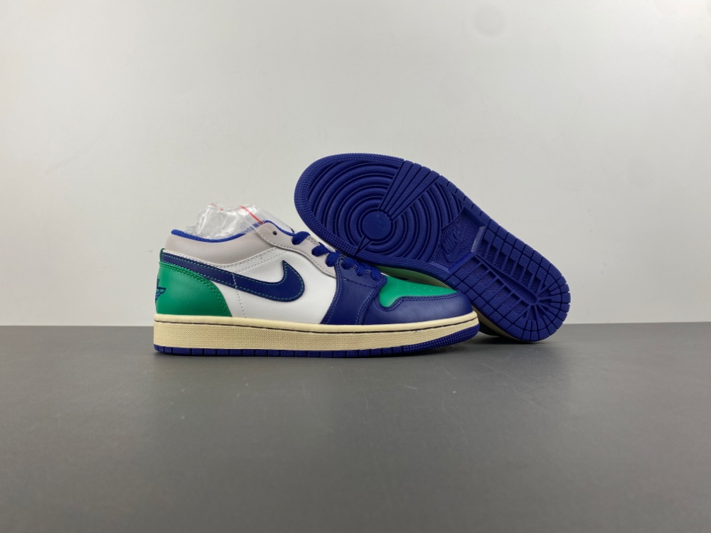 Jordan 1 Low Rare AirGender