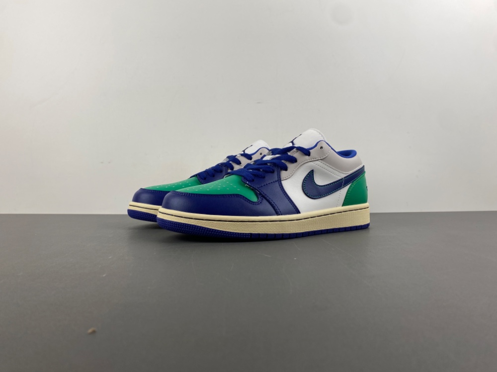 Jordan 1 Low Rare AirGender