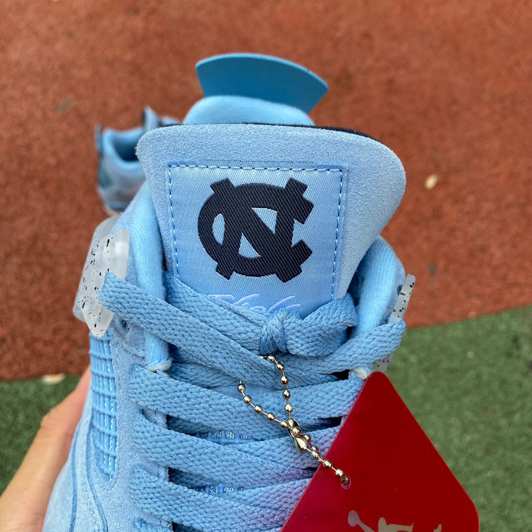Air Jordan 4 PE UNIVERSITY BLUE