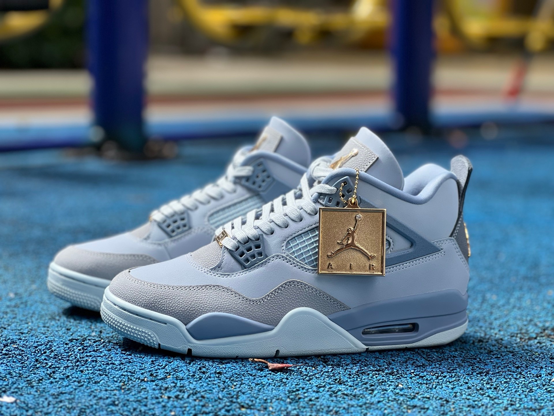 Jordan 4 UN Blue HV9204-407