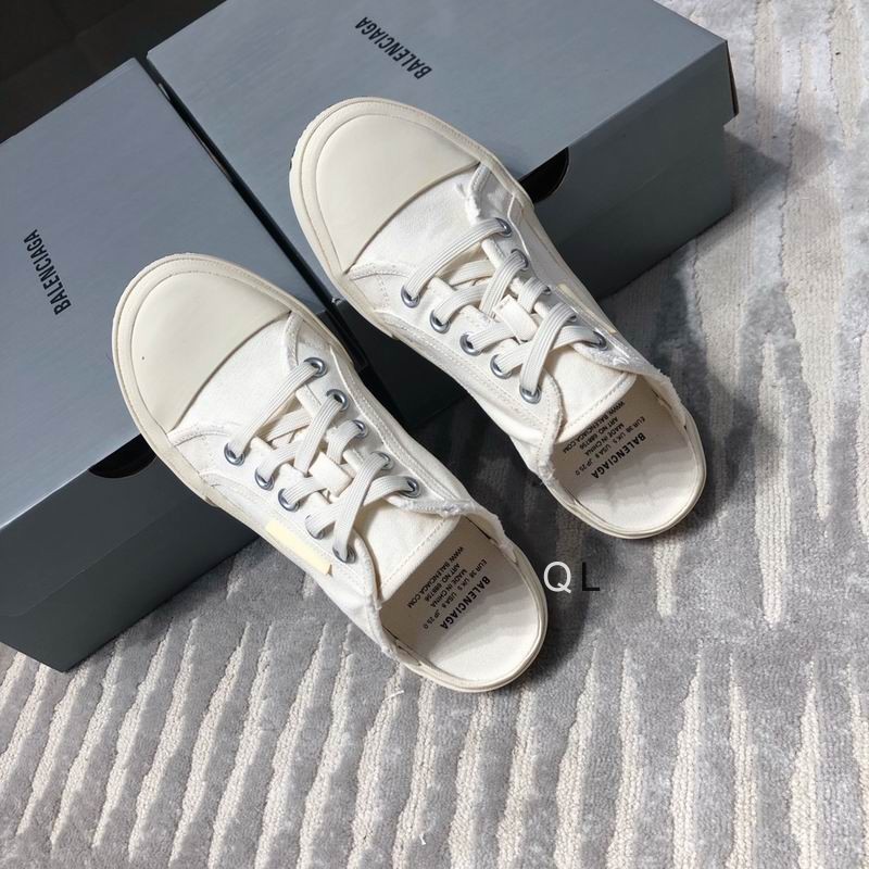 Balenciaga Paris Mule White