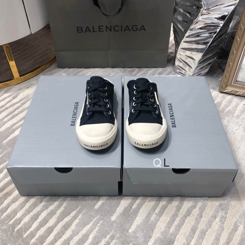 Balenciaga Paris Mule Black