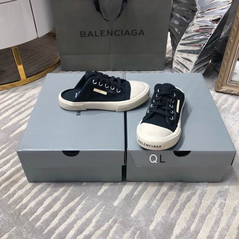 Balenciaga Paris Mule Black