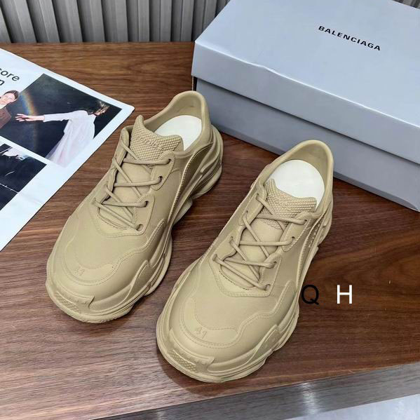 BALENCIAGA Triple S Mold Sneakers Beige