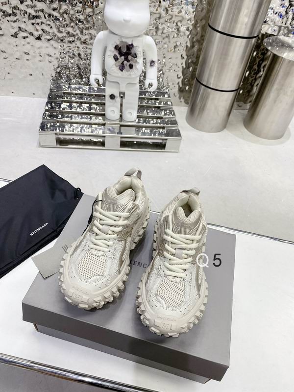 Balenciaga Off white Bouncer Sneakers