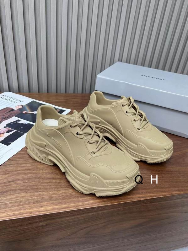 BALENCIAGA Triple S Mold Sneakers Beige