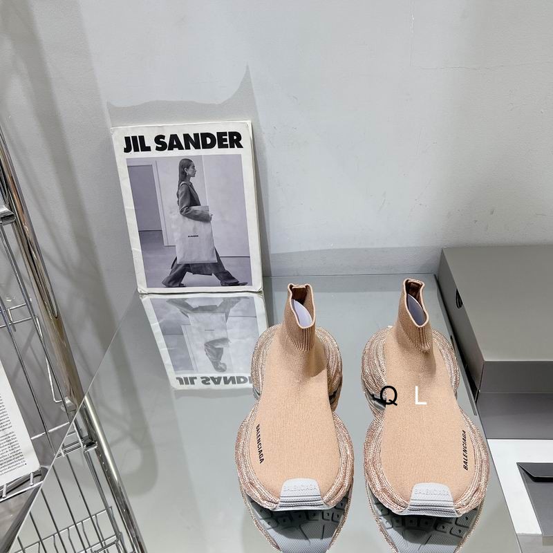 Balenciaga Speed 2.0 Graffiti Runner Beige