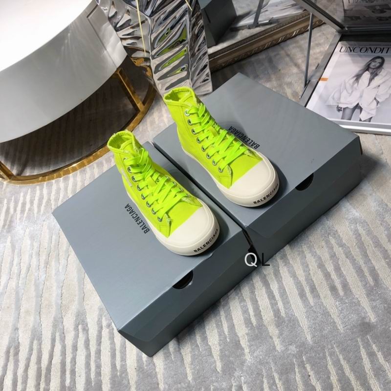 Balenciaga Paris High-Top Sneakers - yellow-green