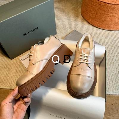 Balenciaga Tractor Beige Leather
