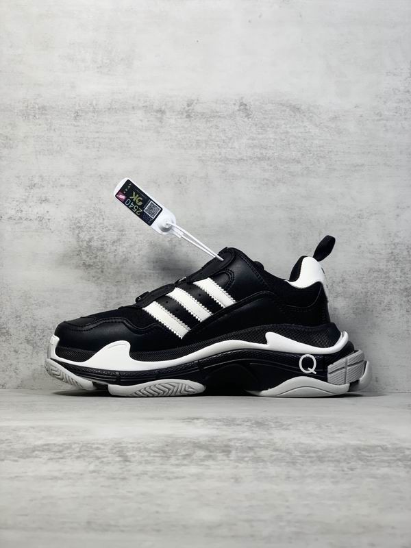 Balenciaga triple s white black hotsell