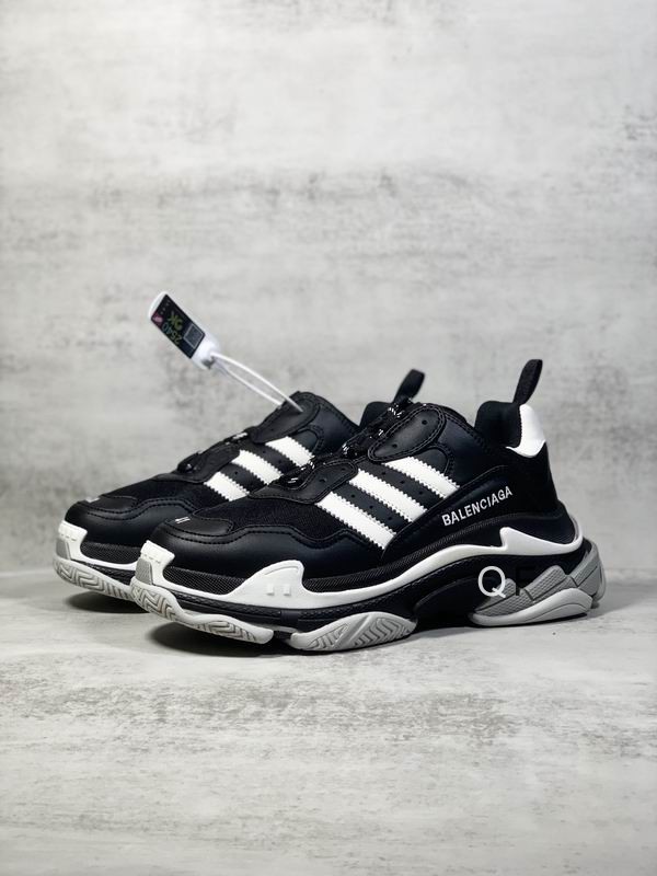 Balenciaga triple s white black hotsell