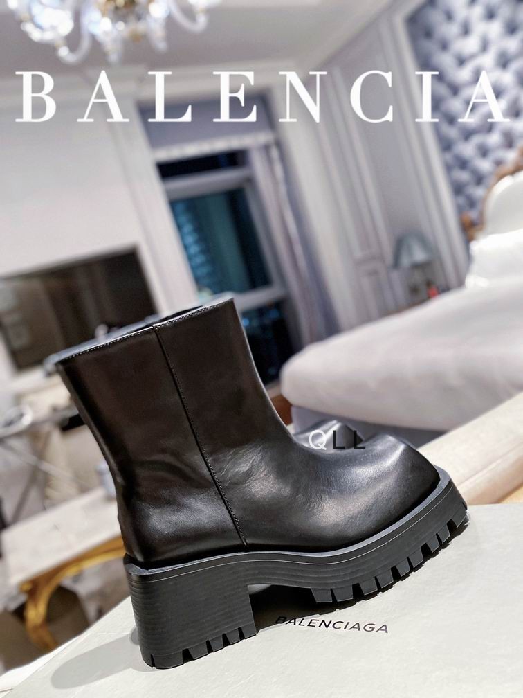 Balenciaga Men's Trooper Boot In Black