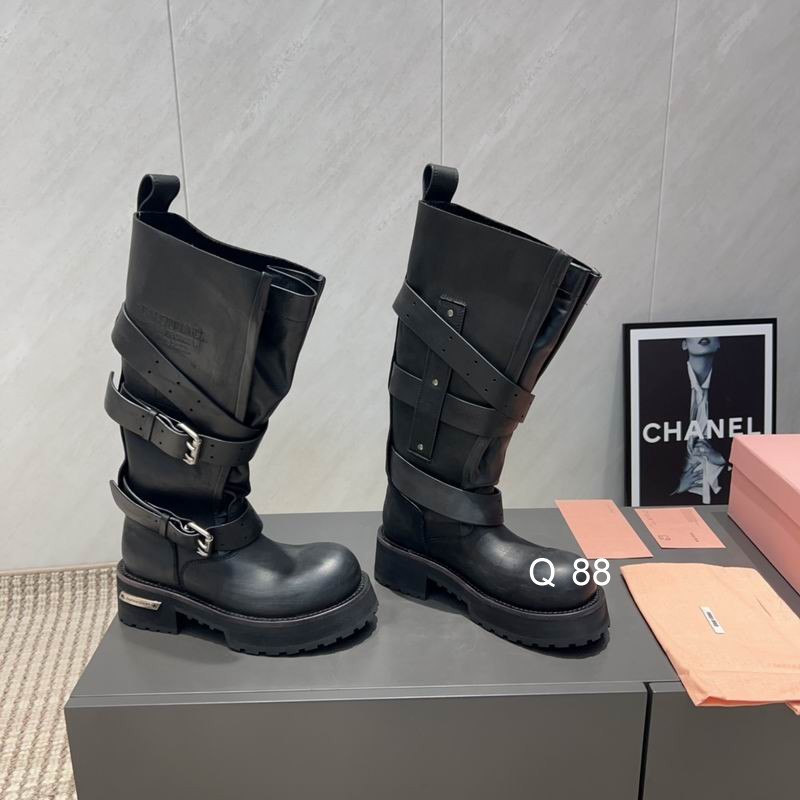 Balenciaga Venom High Boot in black calfskin