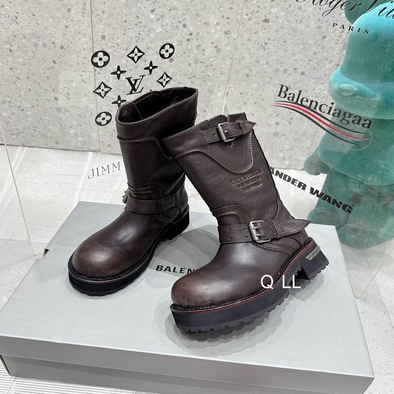 Balenciaga Venom Boot in Brown calfskin