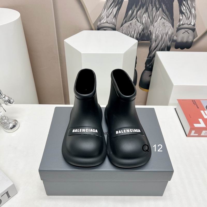 Balenciaga ankle boots replica black