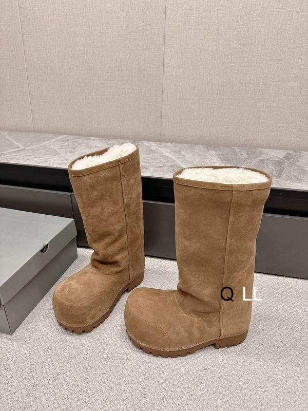 BalenciagaAlaska Fur High suede boots in Brown