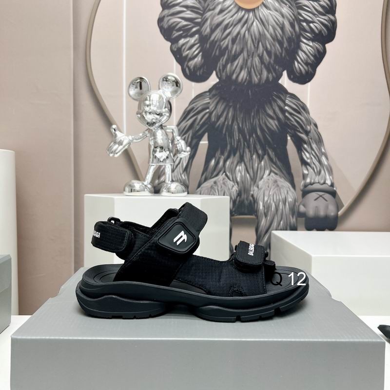 Balenciaga Tourist Sandal Black