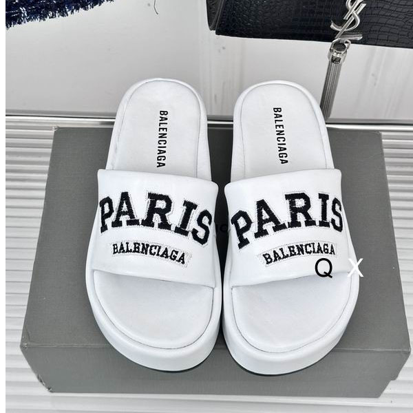 Balenciaga Women's Rubber White Slippers