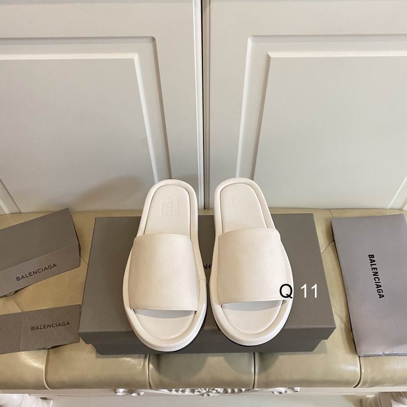 Balenciaga Leisure slippers White