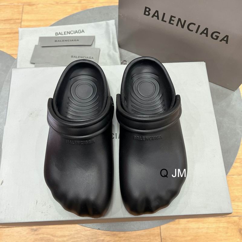 Balenciaga Men's Black Sunday Molded Mules