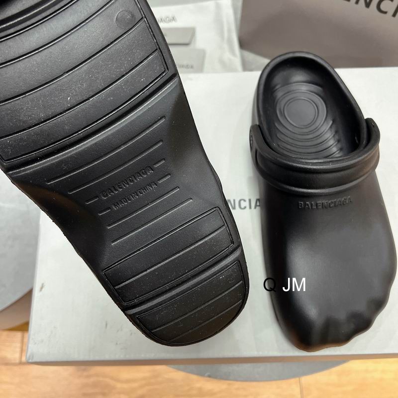 Balenciaga Men's Black Sunday Molded Mules